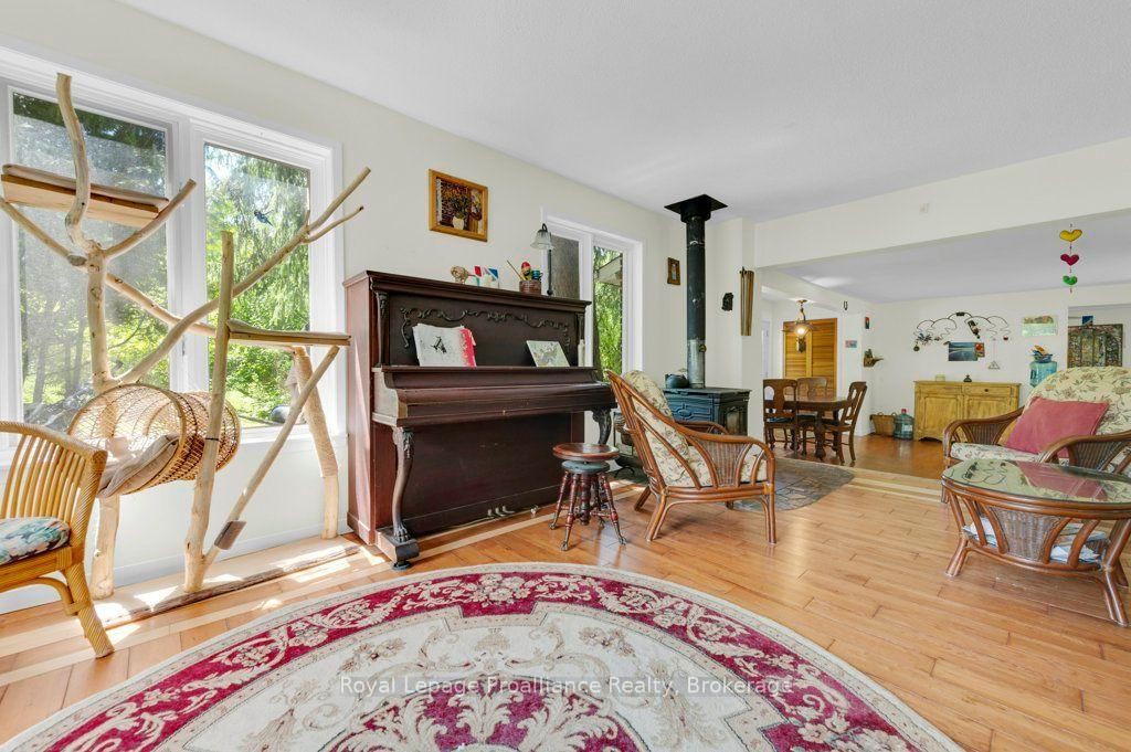 2014 Foxboro-Stirling Road • Stirling, ON photo 18