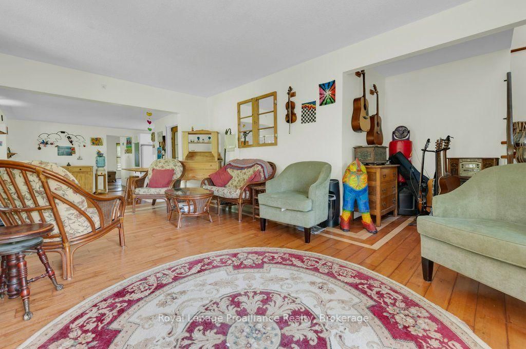 2014 Foxboro-Stirling Road • Stirling, ON photo 19