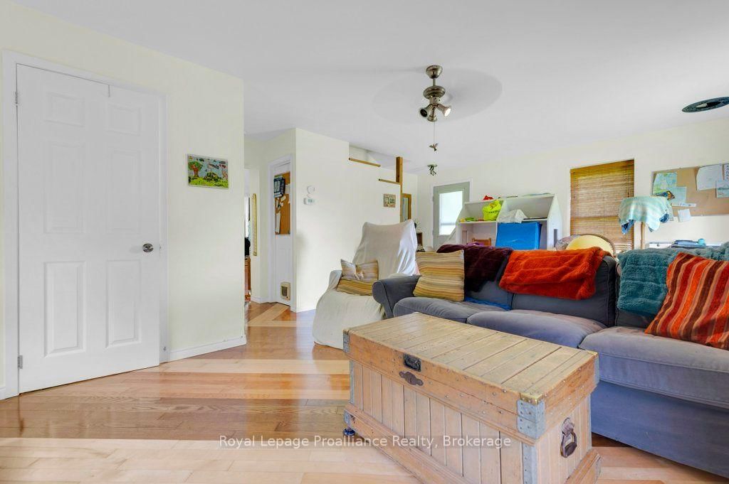 2014 Foxboro-Stirling Road • Stirling, ON photo 22