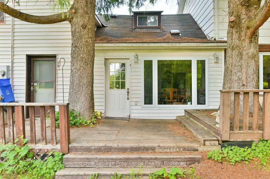 2014 Foxboro-Stirling Road • Stirling, ON photo 6