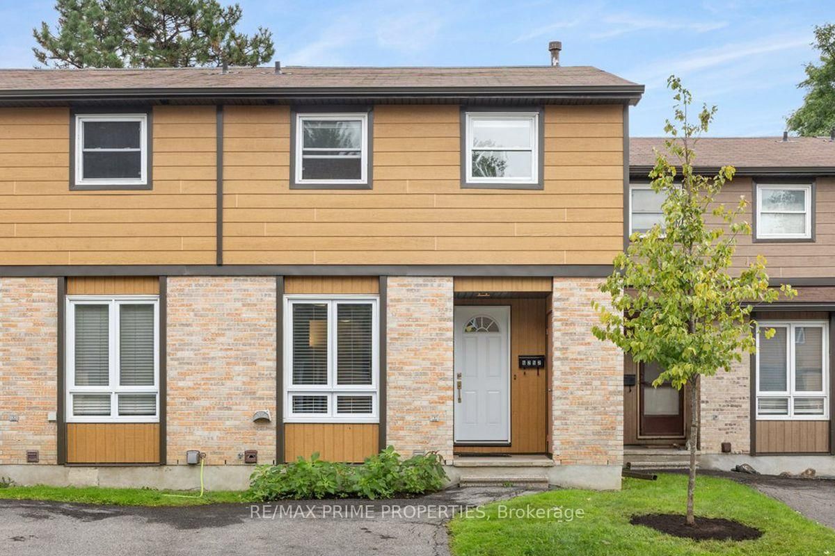 Townhouse for sale at 29-6252 Castille Court, Orleans, Ontario, K1C 1X5 - Convent Glen South - MLS: X13737498