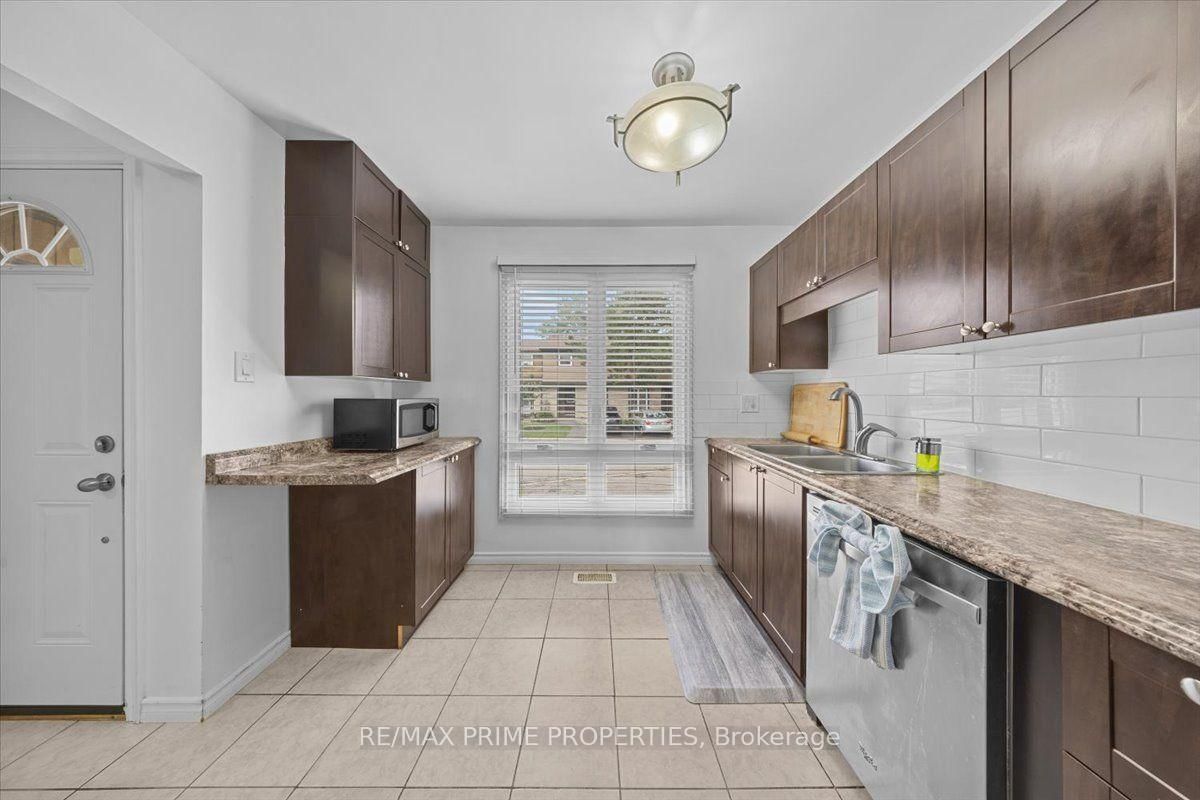 6252 Castille Court • #29 • Orleans, ON photo 4