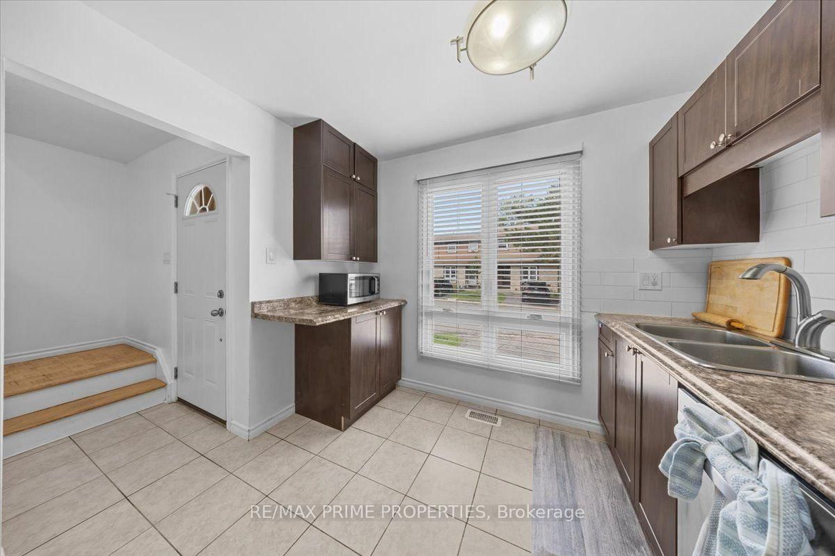 6252 Castille Court • #29 • Orleans, ON photo 5