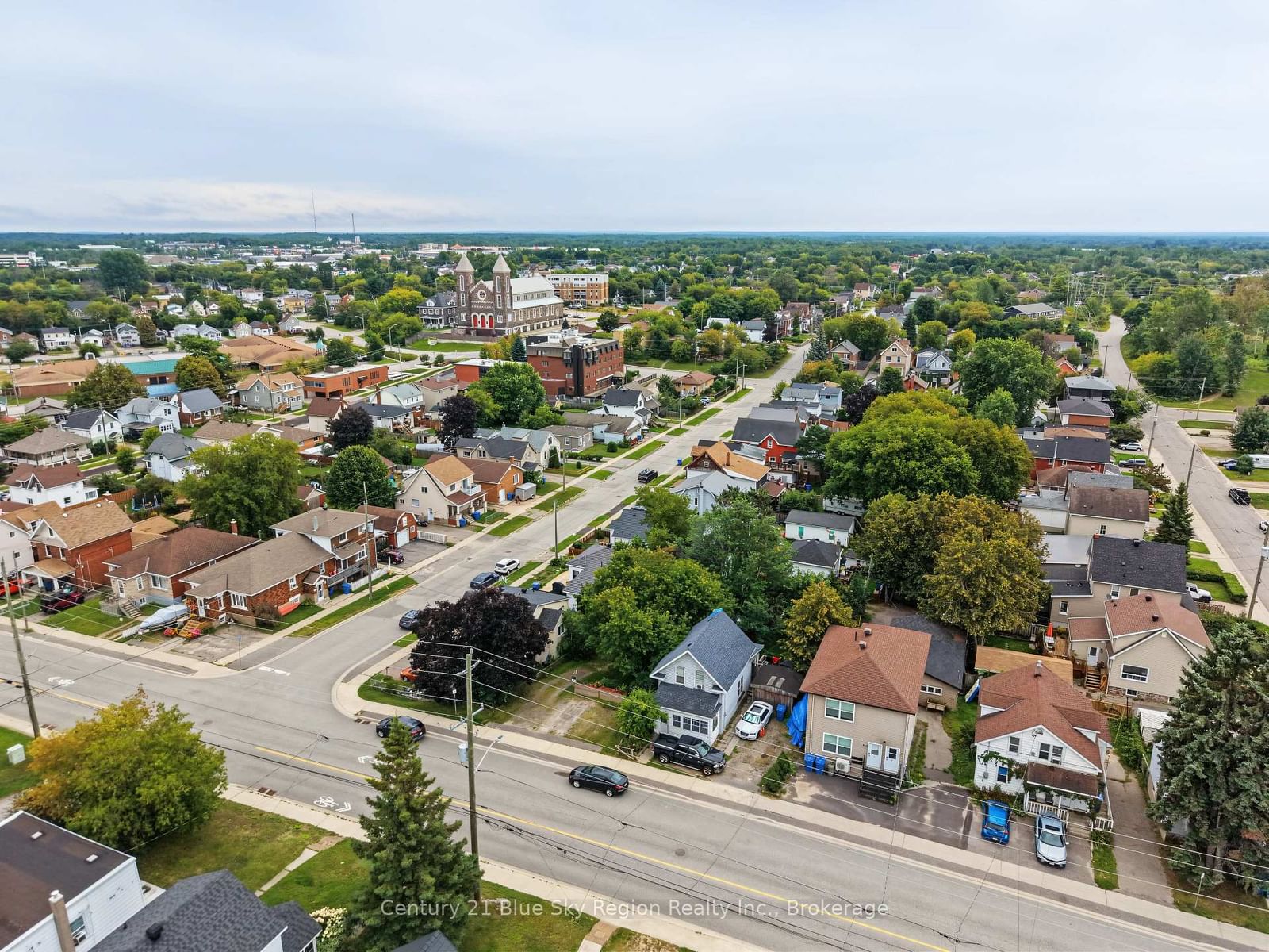 869 FERGUSON Street • North Bay, ON photo 26