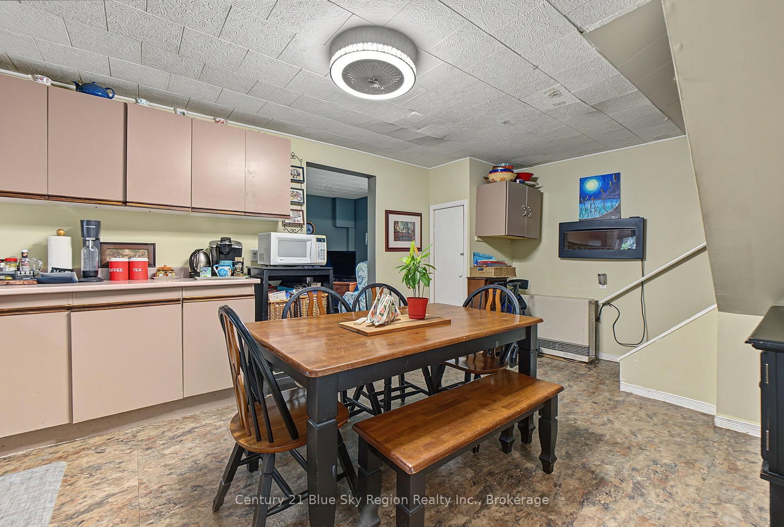 869 FERGUSON Street • North Bay, ON photo 5