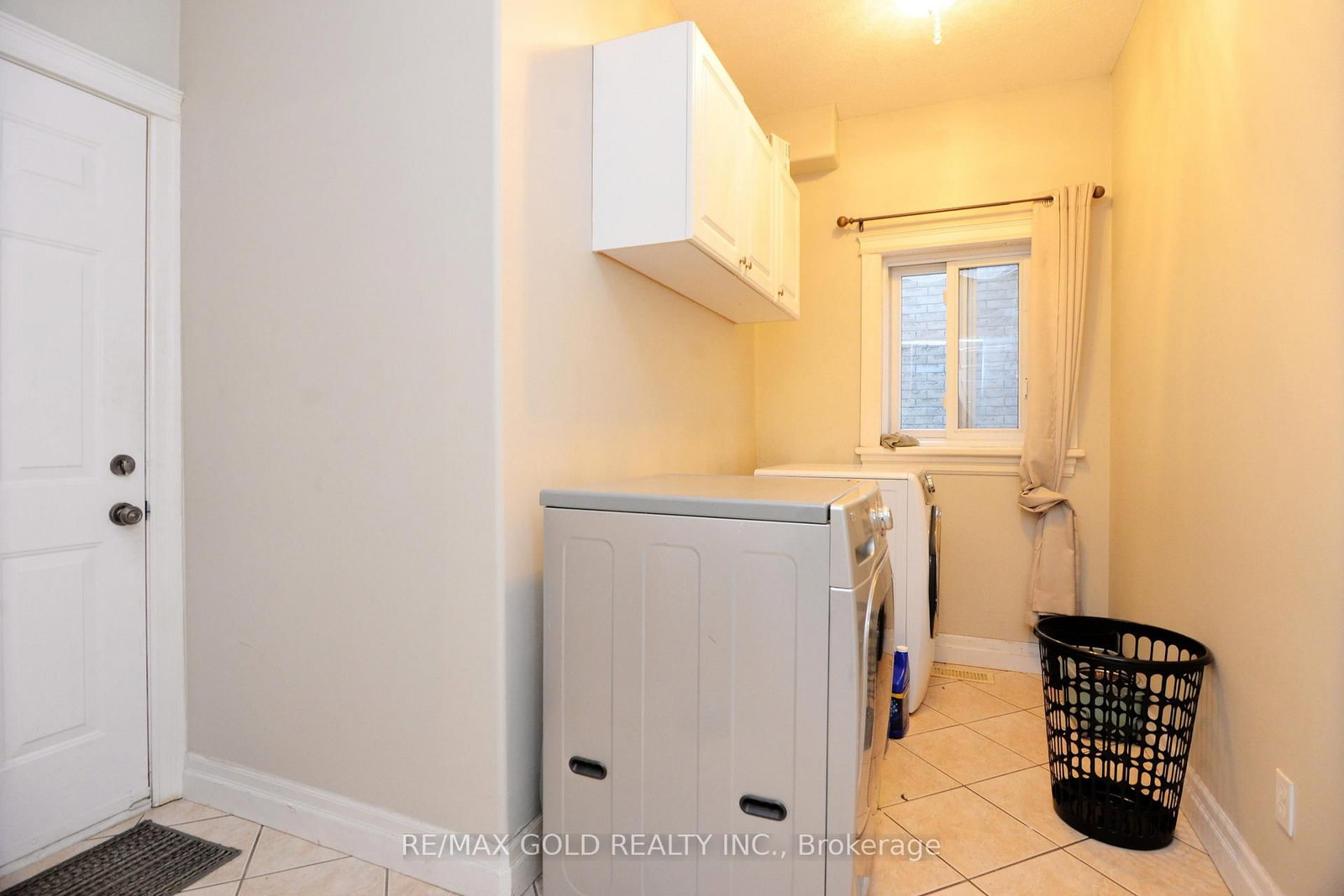 230 Doon Mills Drive • Kitchener, ON photo 18