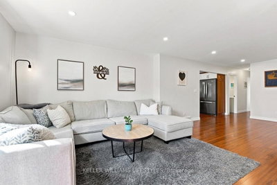 740 Village Green Avenue • London South, ON photo 9