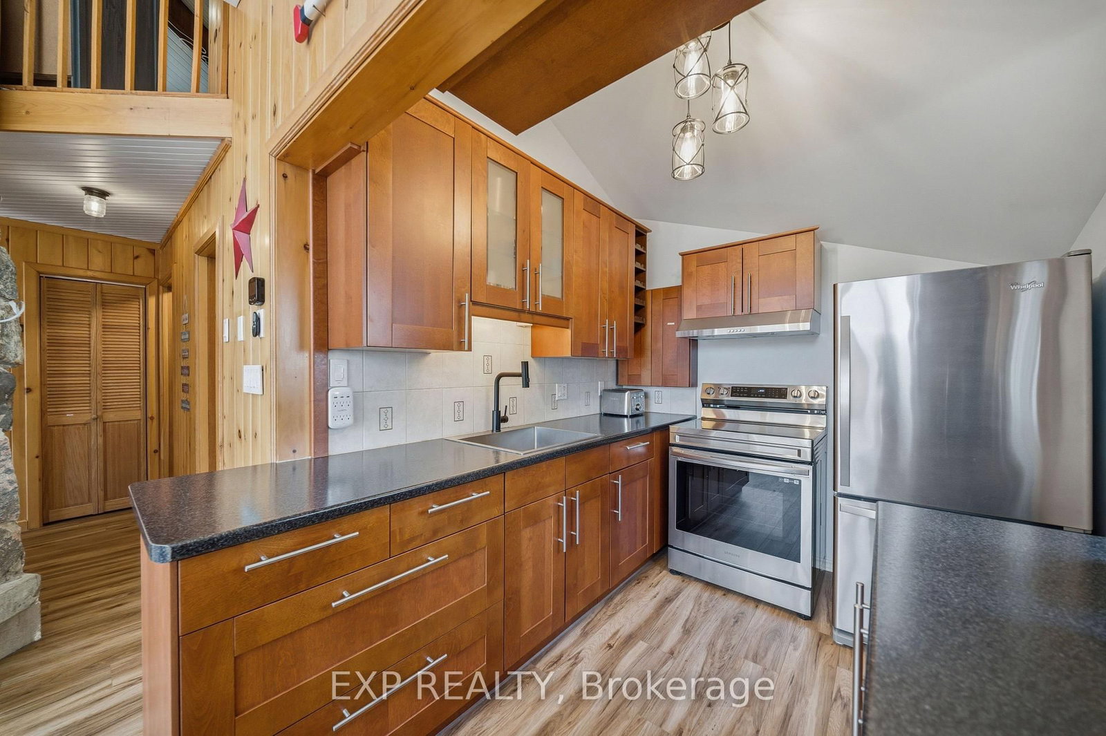 4 Stackwall Lane • Battersea, ON photo 9