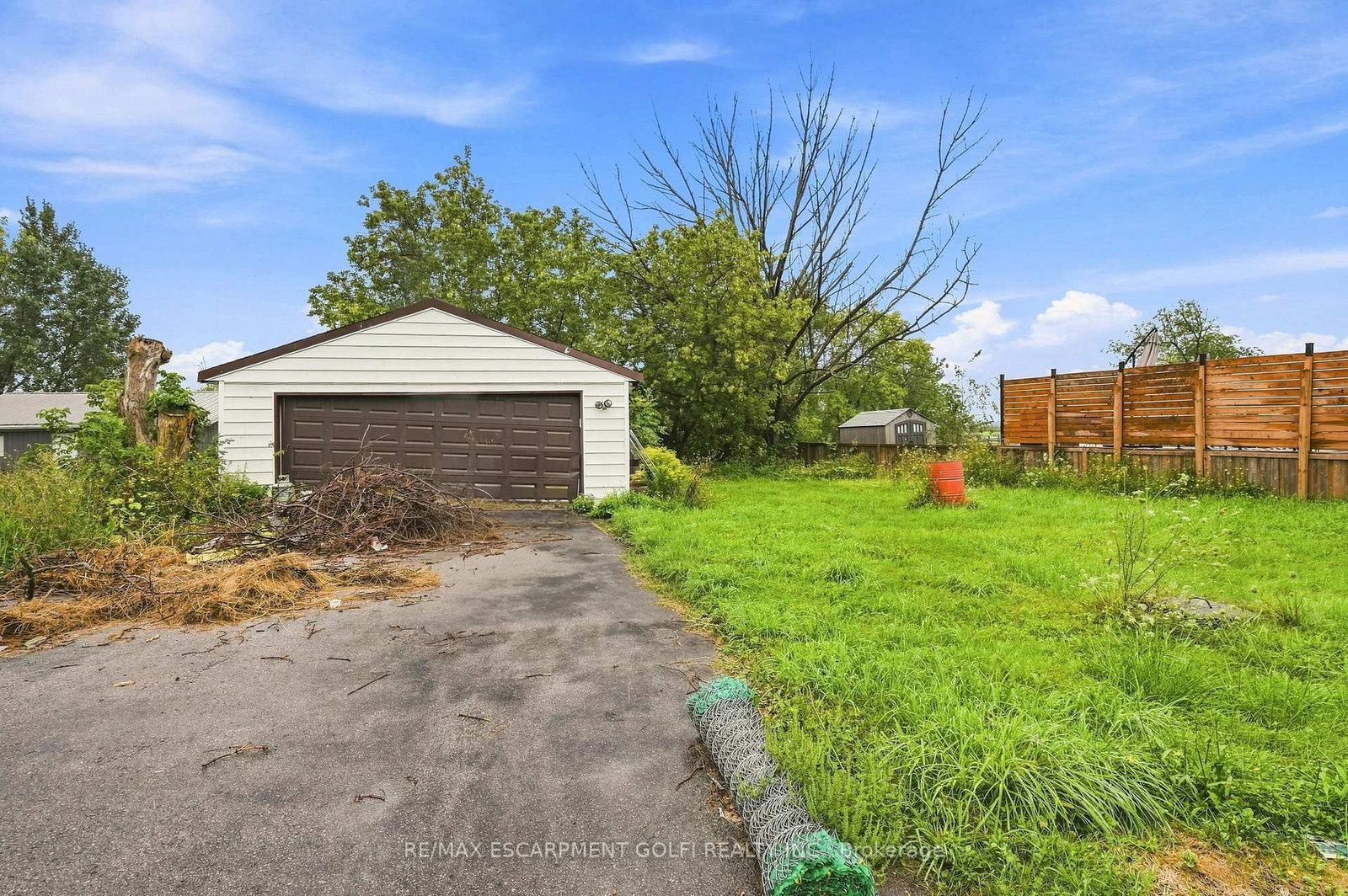 663 Ridge Road W • Grimsby, ON photo 10
