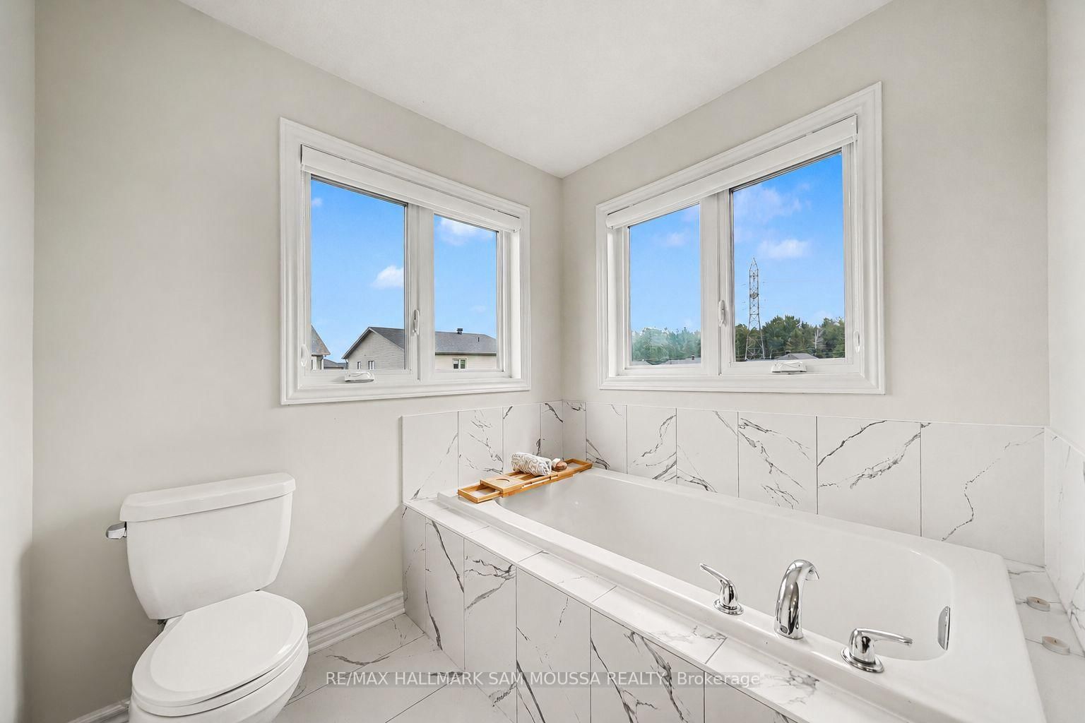 490 Central Park Boulevard • Russell, ON photo 31