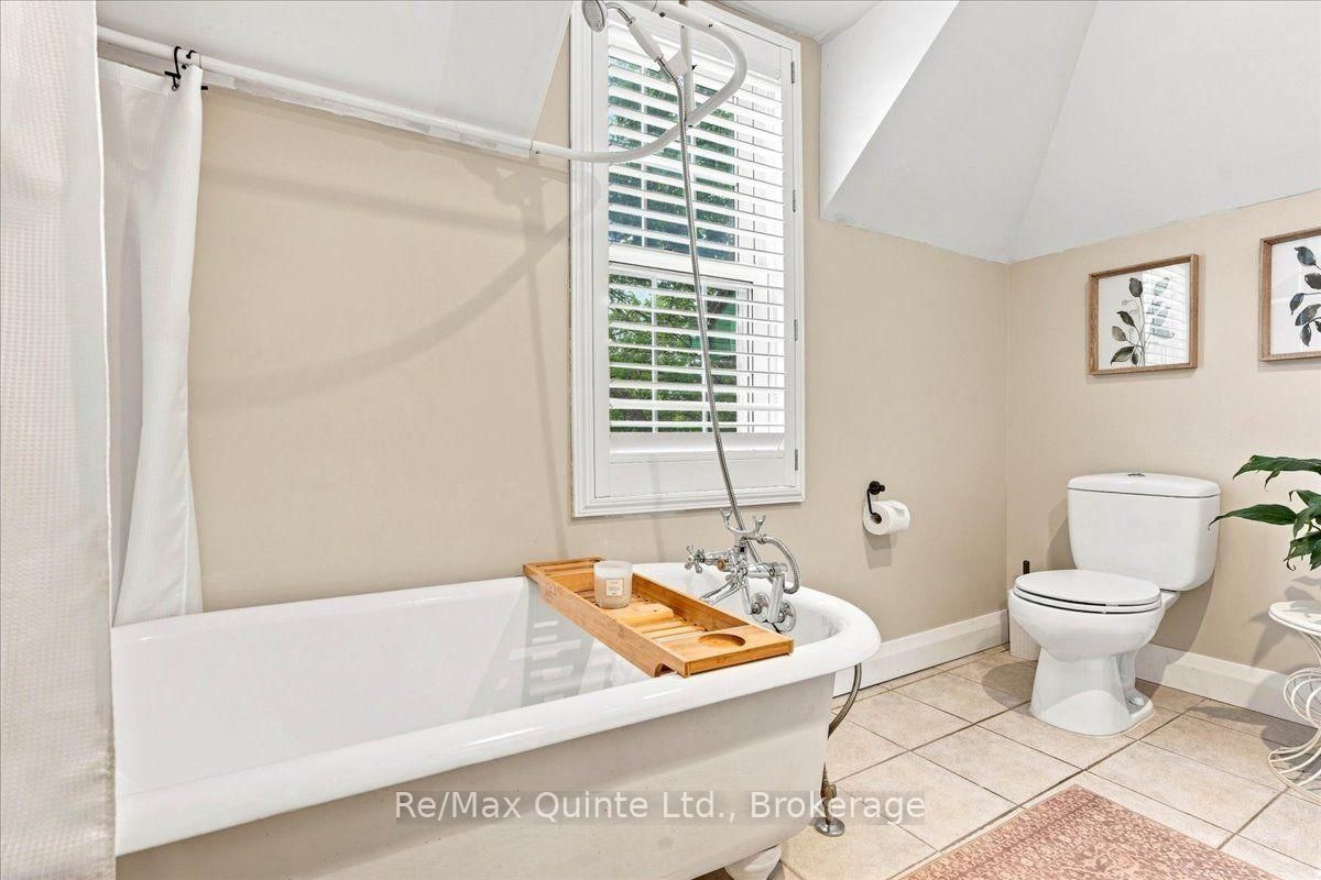 225 Bleecker Avenue • Belleville, ON photo 20