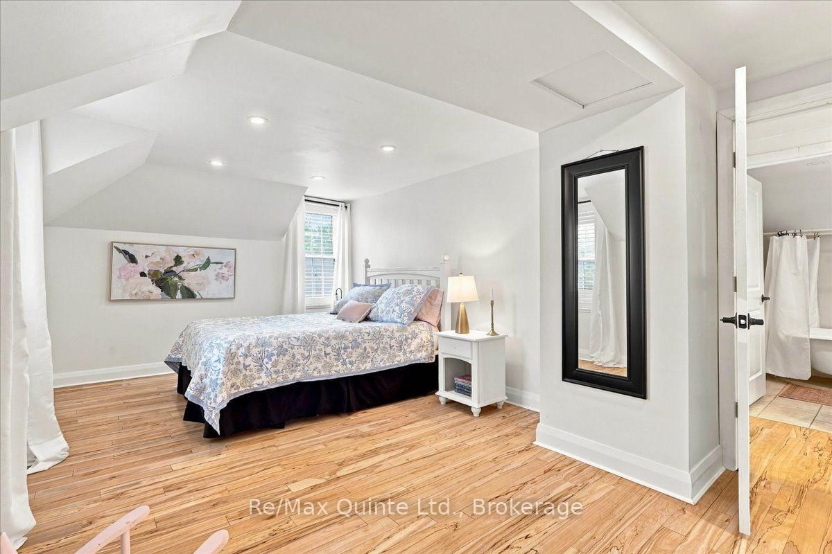 225 Bleecker Avenue • Belleville, ON photo 28