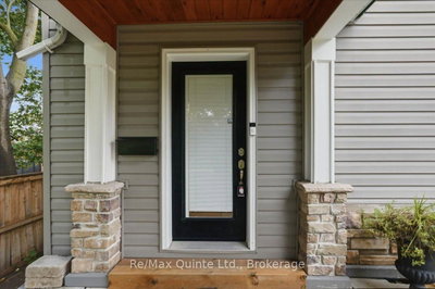 225 Bleecker Avenue • Belleville, ON photo 3