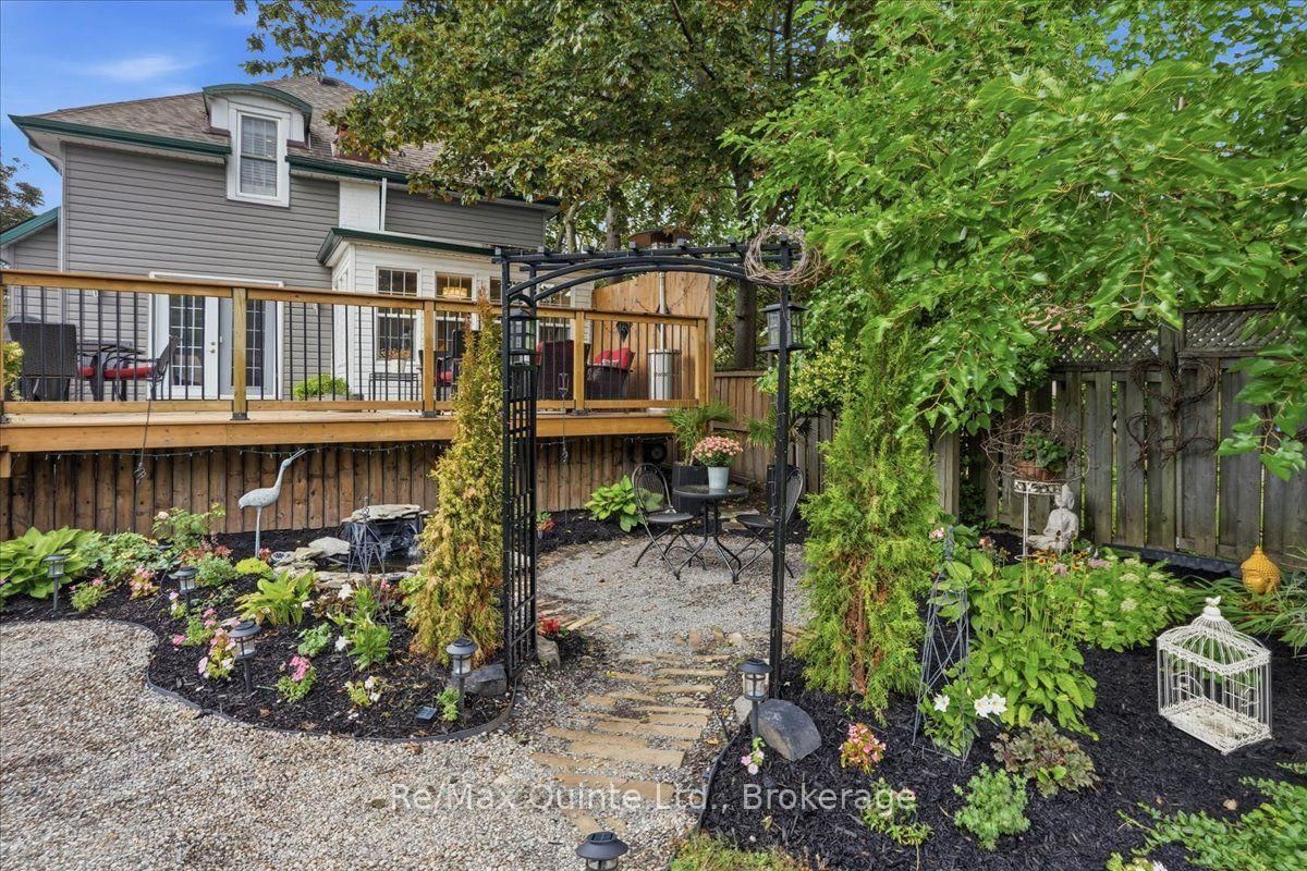 225 Bleecker Avenue • Belleville, ON photo 42