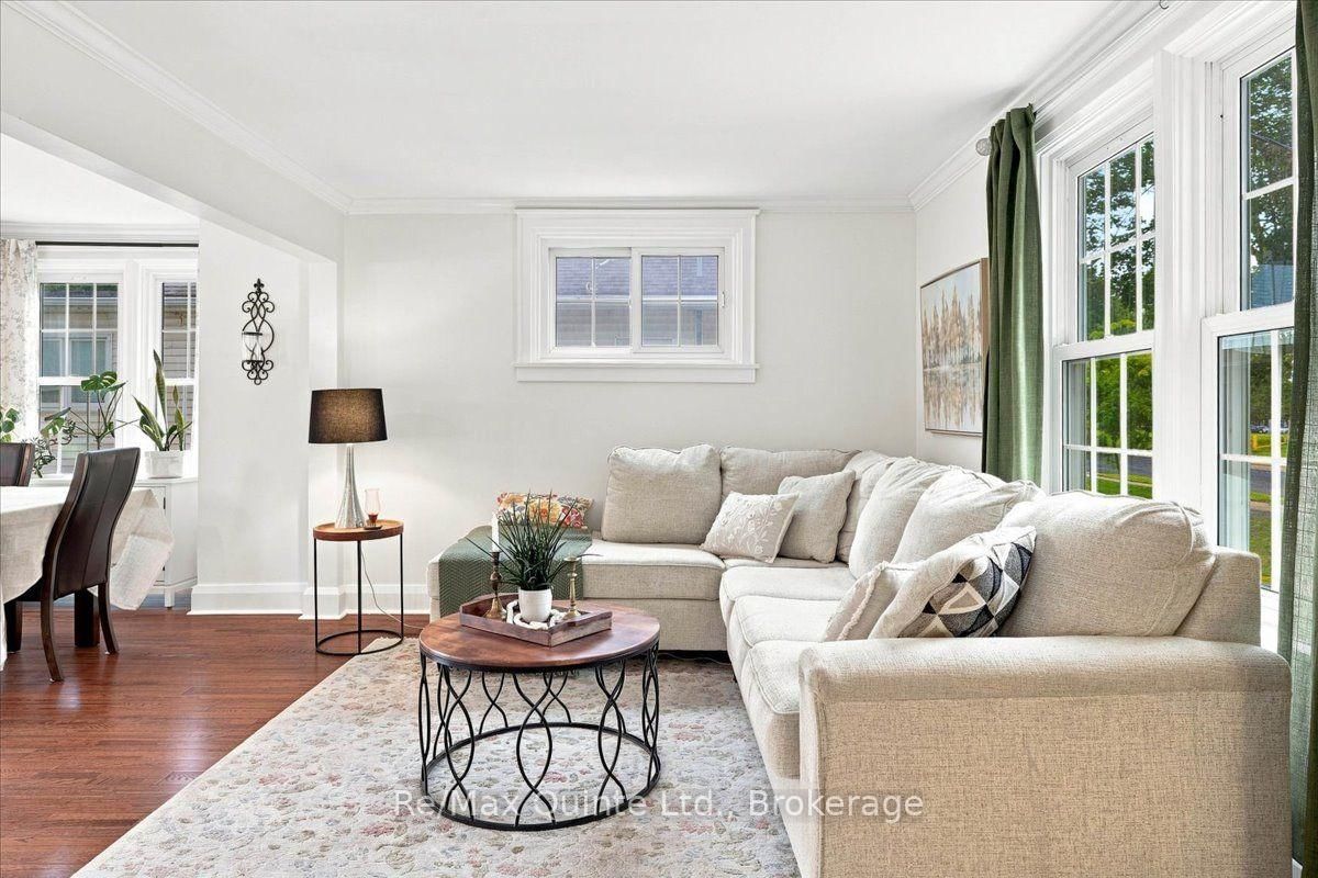 225 Bleecker Avenue • Belleville, ON photo 5