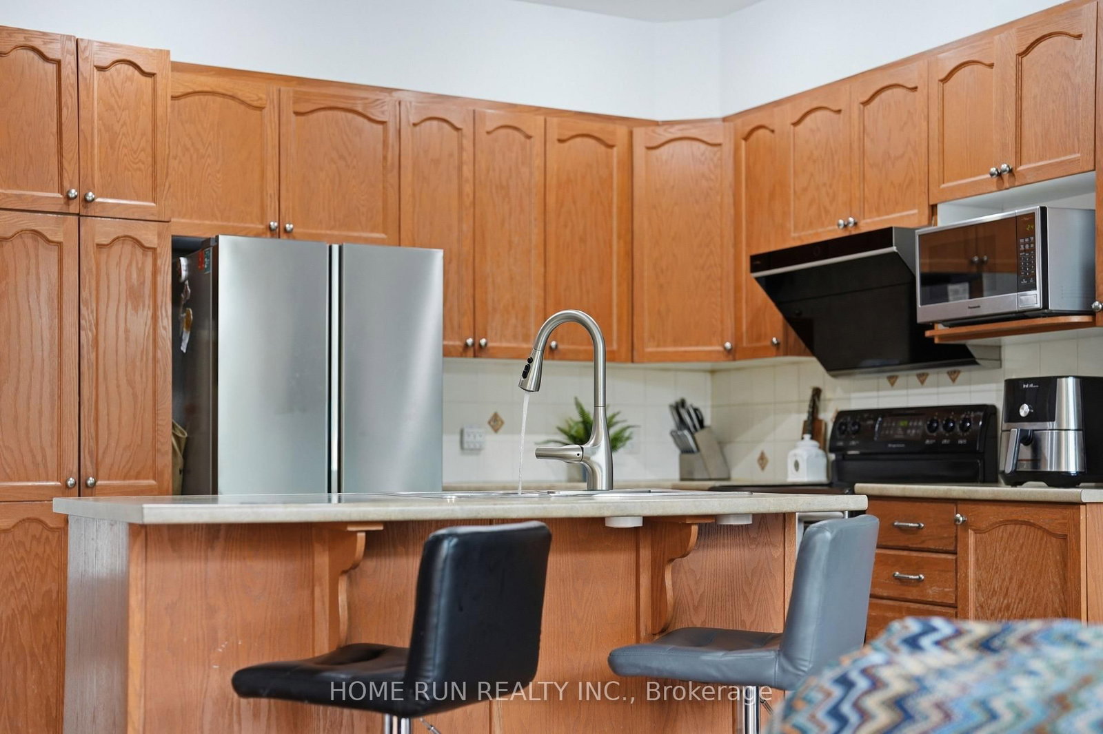 202 Maxwell Bridge Road • Ottawa, ON photo 12