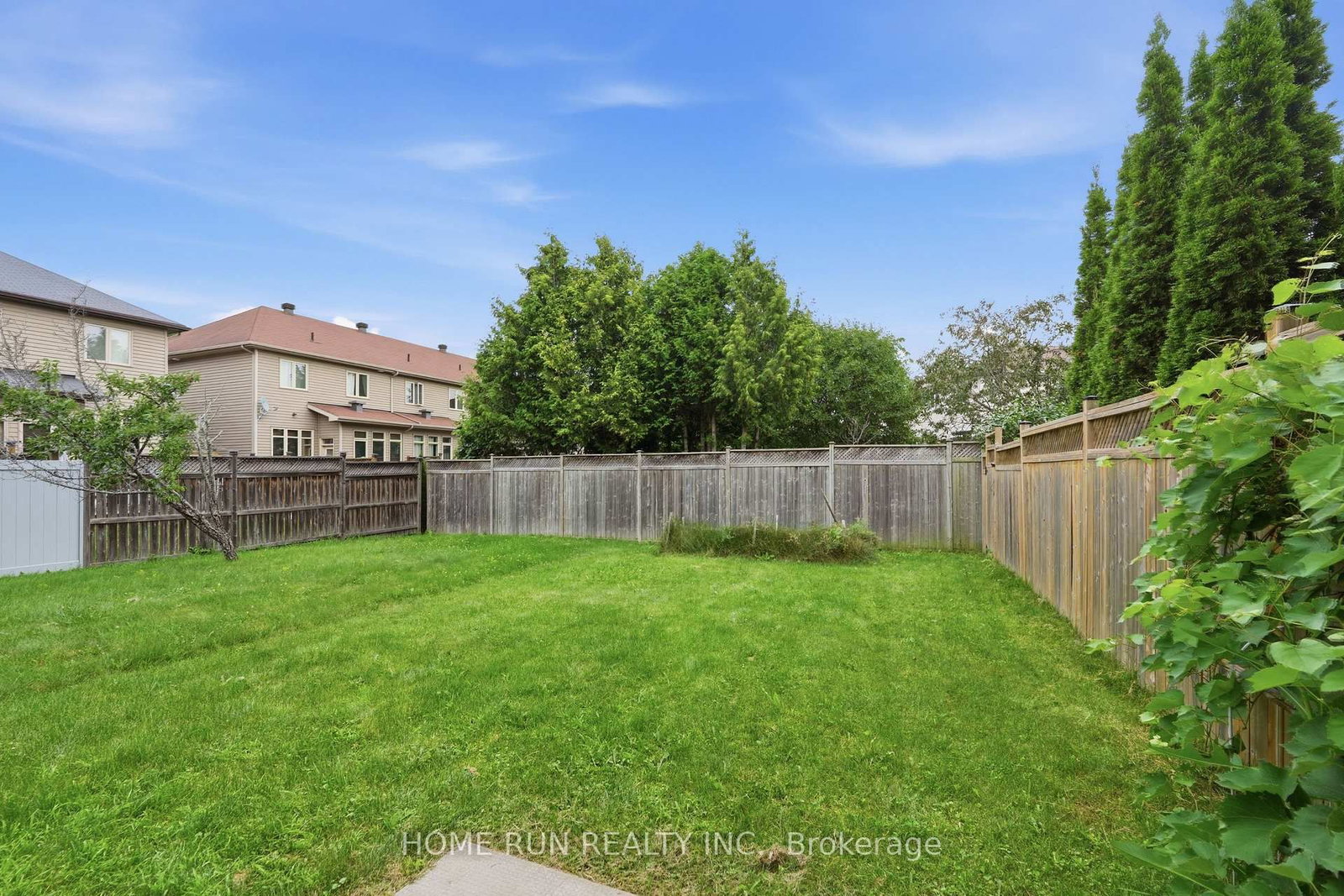 202 Maxwell Bridge Road • Ottawa, ON photo 31
