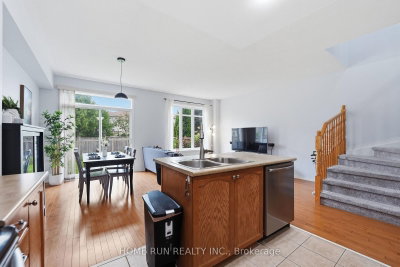 202 Maxwell Bridge Road • Ottawa, ON photo 8