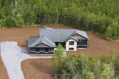 713 CALLAGHAN Road • Shannonville, ON photo 2