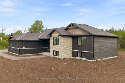 713 CALLAGHAN Road • Shannonville, ON photo 3