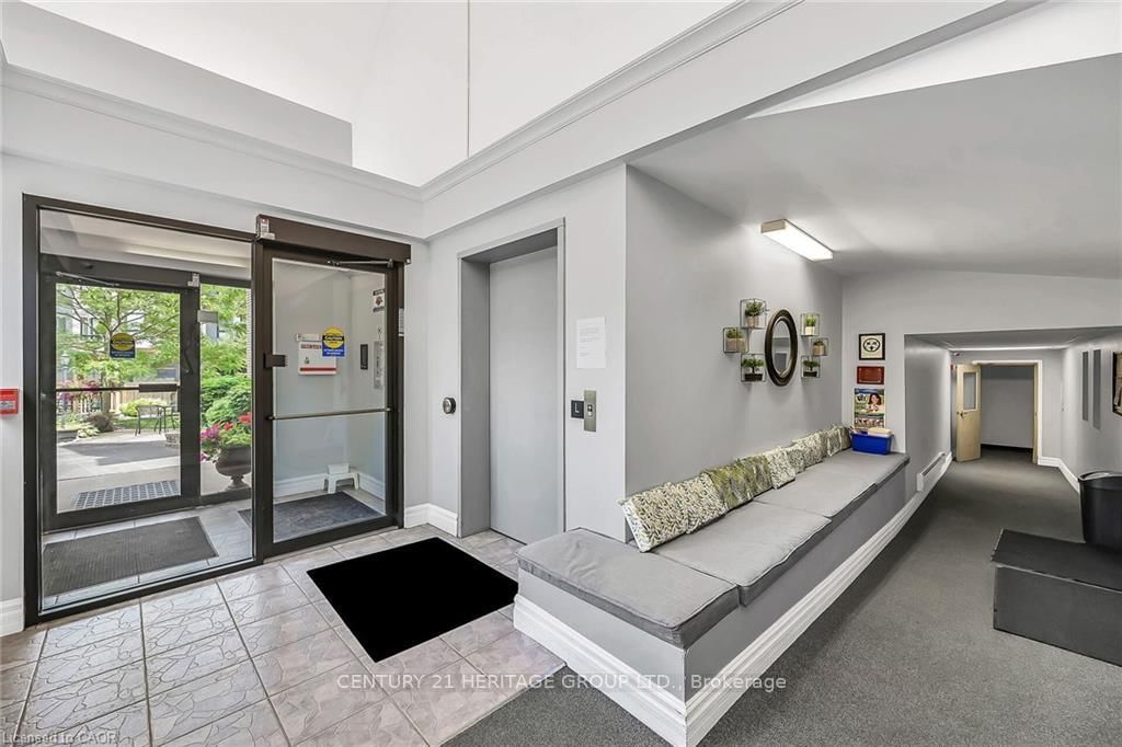 20 John Street • #202 • Grimsby, ON photo 5