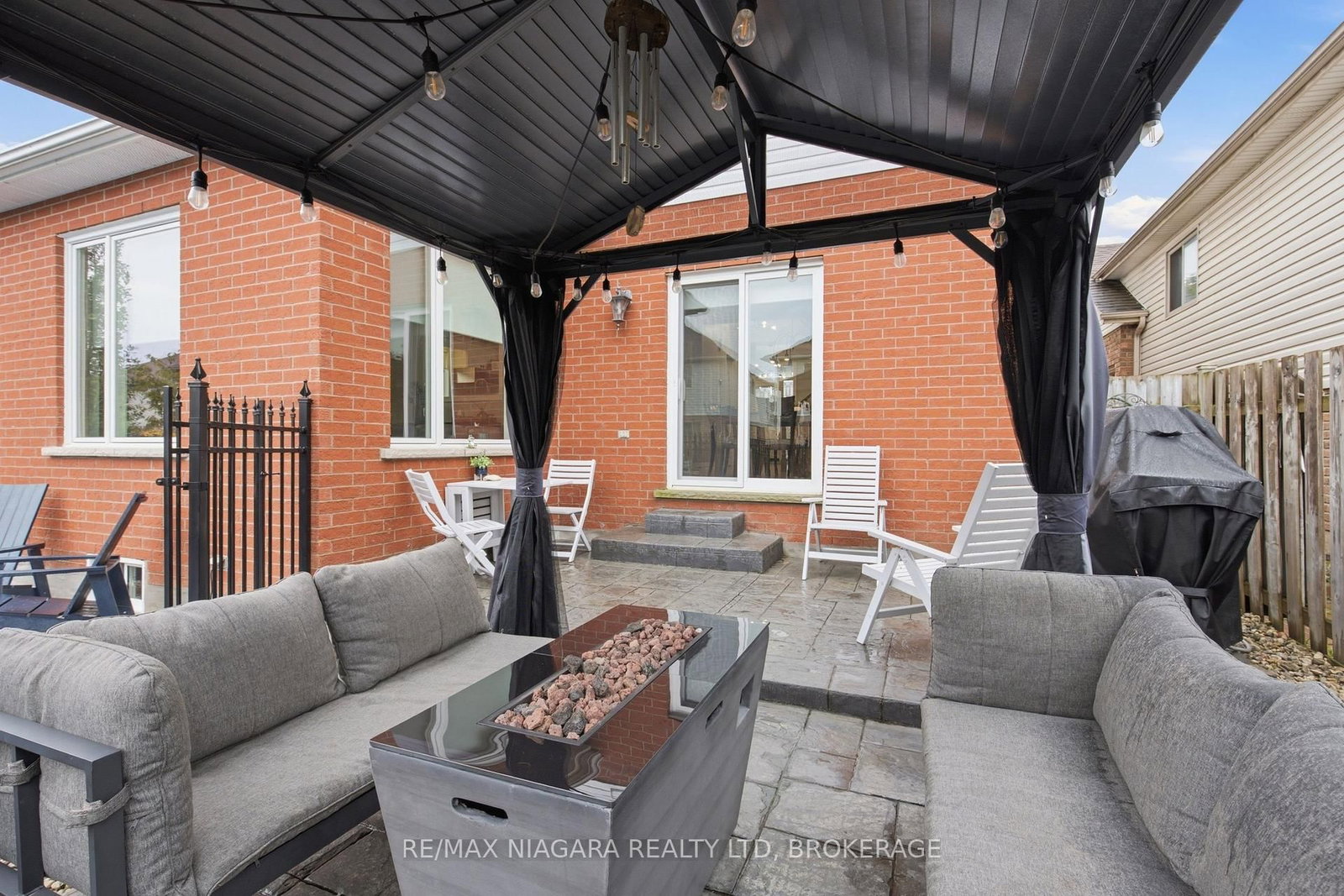15 Cozocar Crescent • St. Catharines, ON photo 18