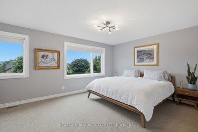 15 Cozocar Crescent • St. Catharines, ON photo 4