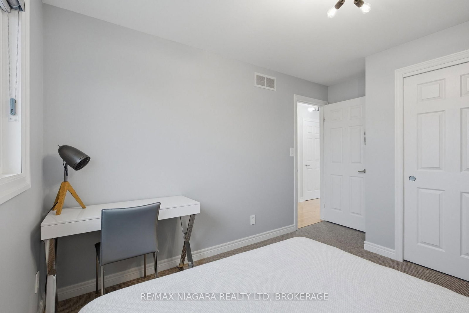 15 Cozocar Crescent • St. Catharines, ON photo 7