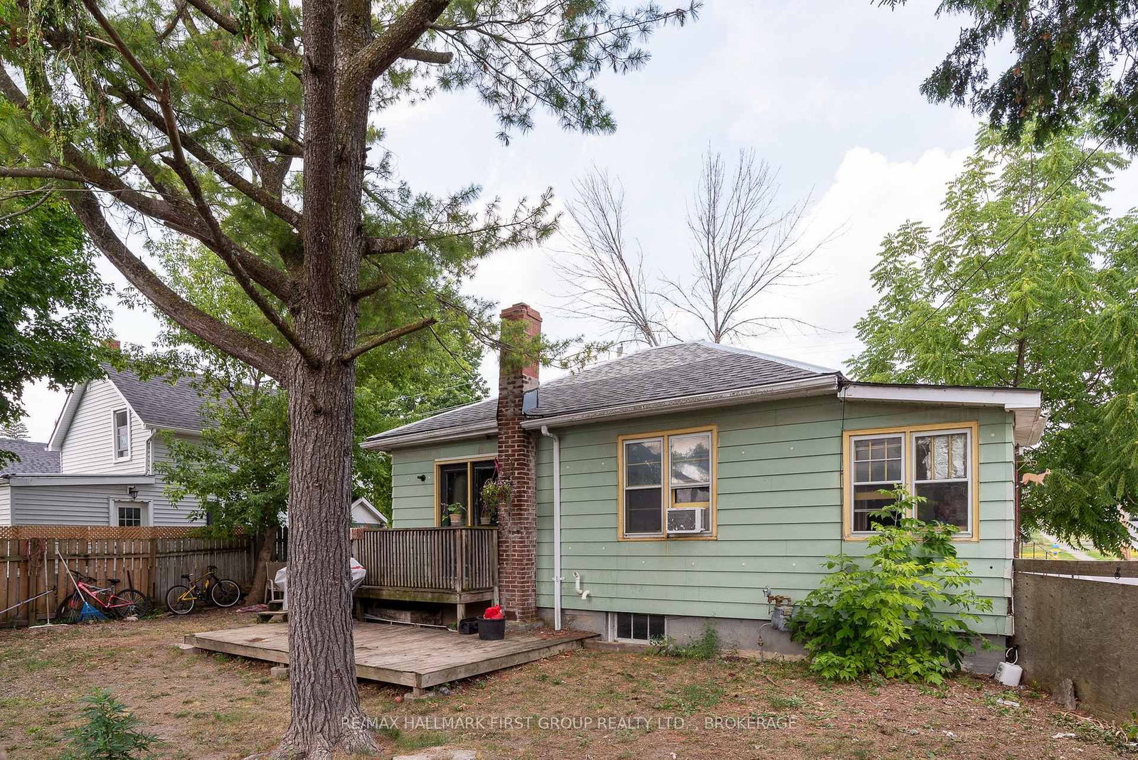 103 Centre Street • Deseronto, ON photo 2