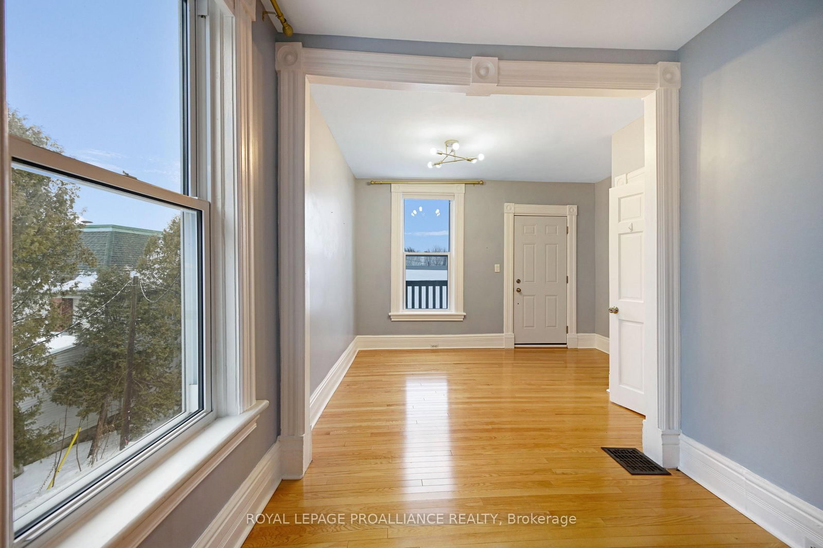372 King Street W • Brockville, ON photo 24