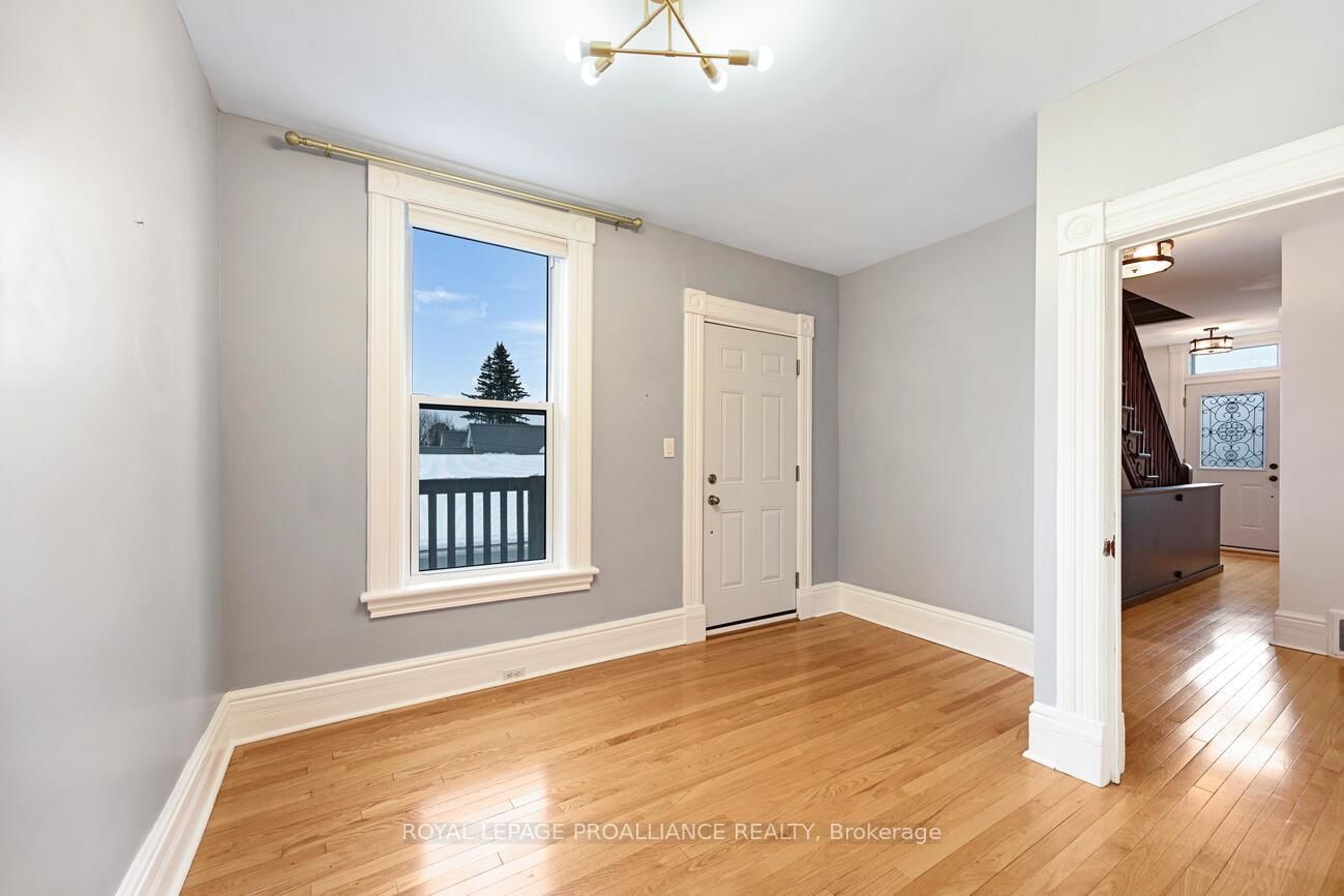 372 King Street W • Brockville, ON photo 25