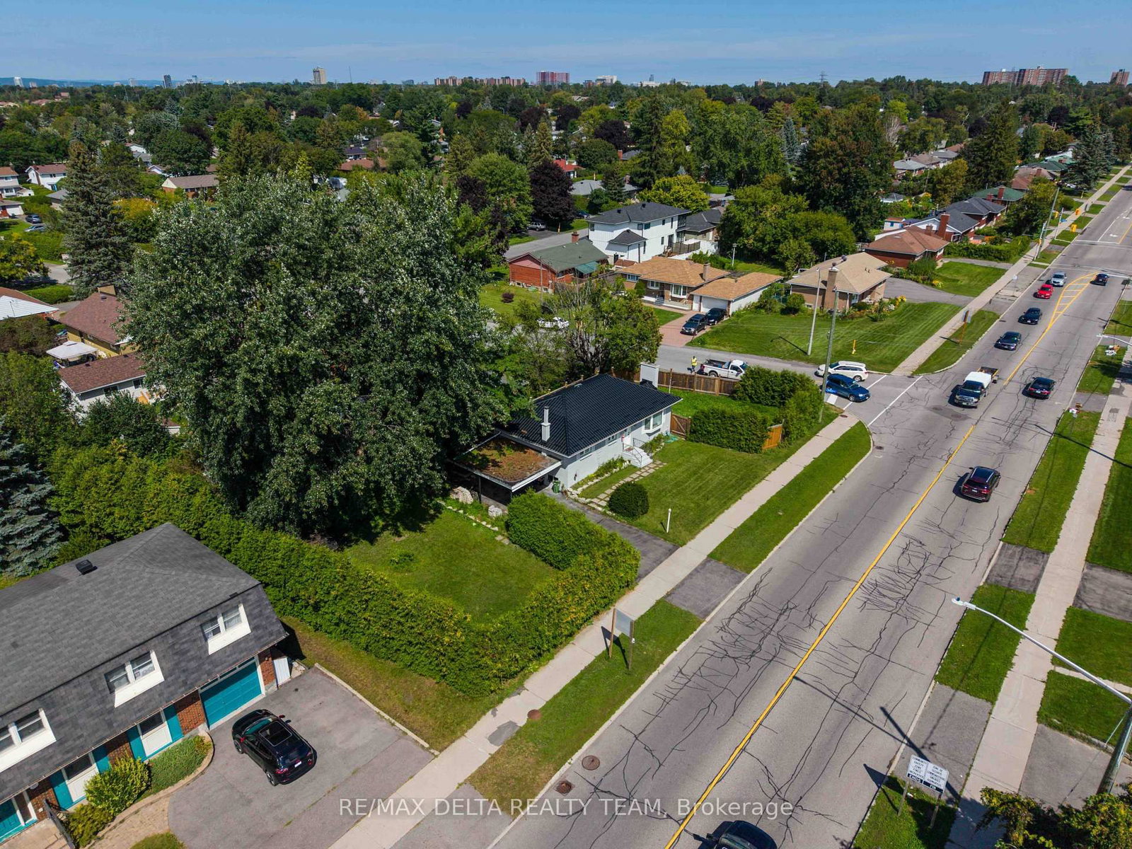 109 Meadowlands Drive W • Ottawa, ON photo 16