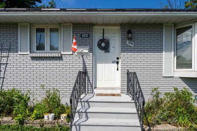 109 Meadowlands Drive W • Ottawa, ON photo 5