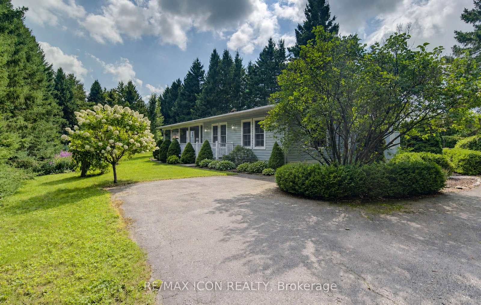 30 Grand Vista Crescent • Wellington North, ON photo 1