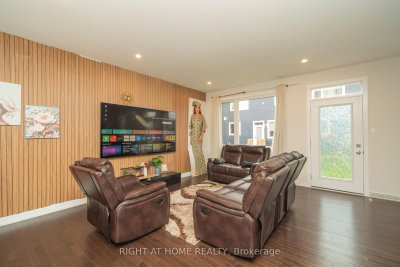942 Seagrave Lane • Richmond, ON photo 7