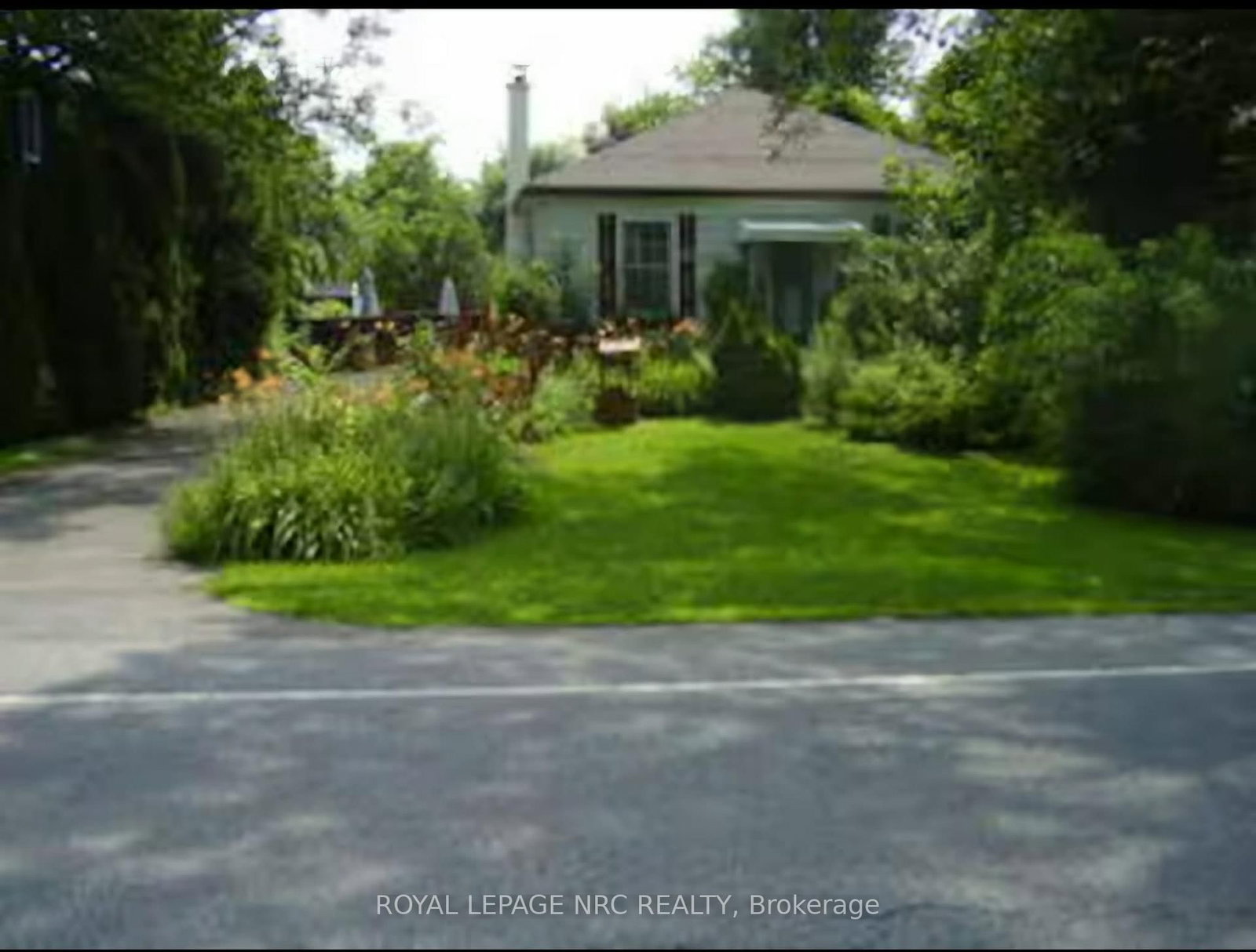 156 Mary Street • Niagara-on-the-Lake, ON photo 1