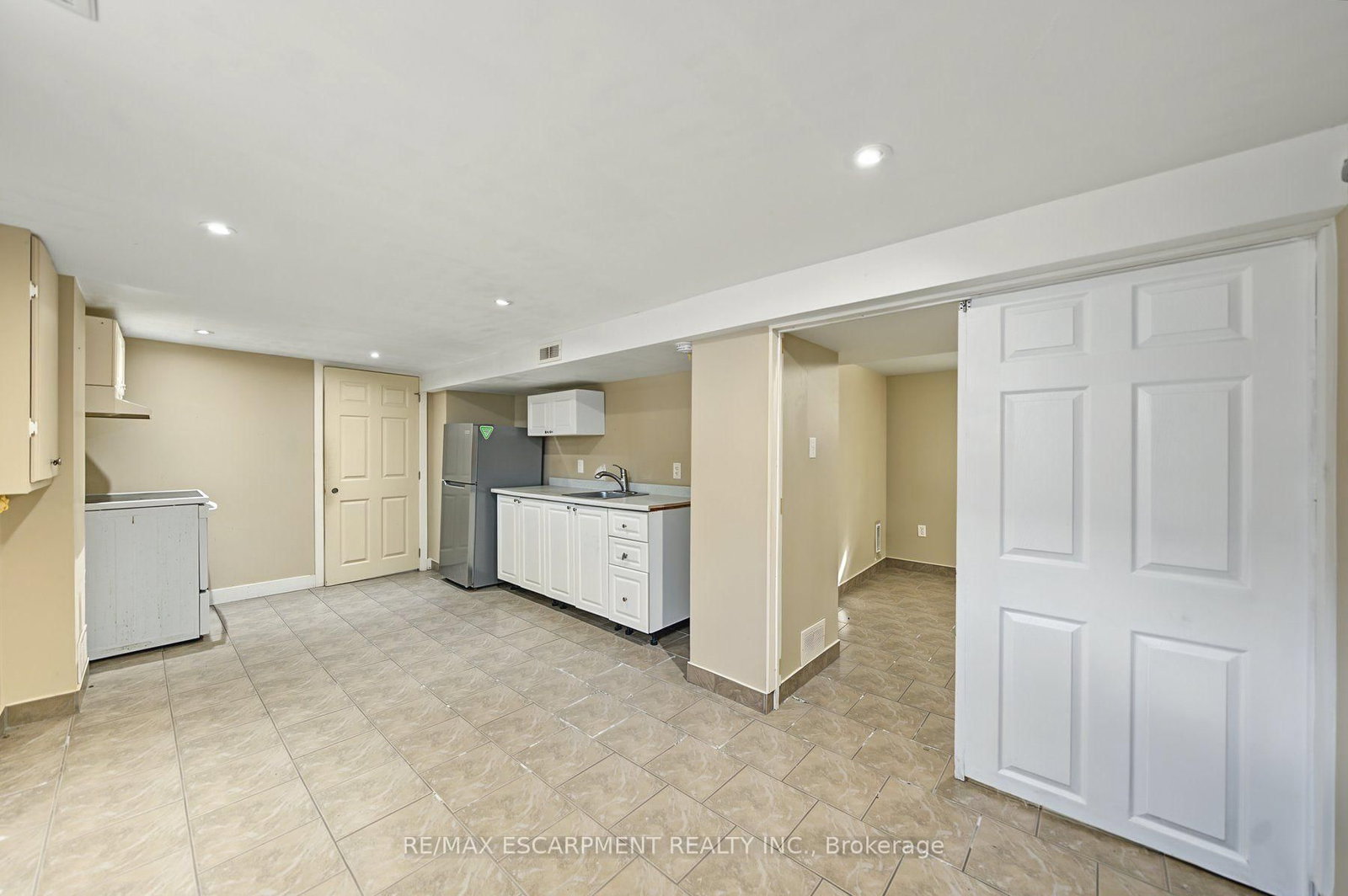 270 Weir Street N • Hamilton, ON photo 25