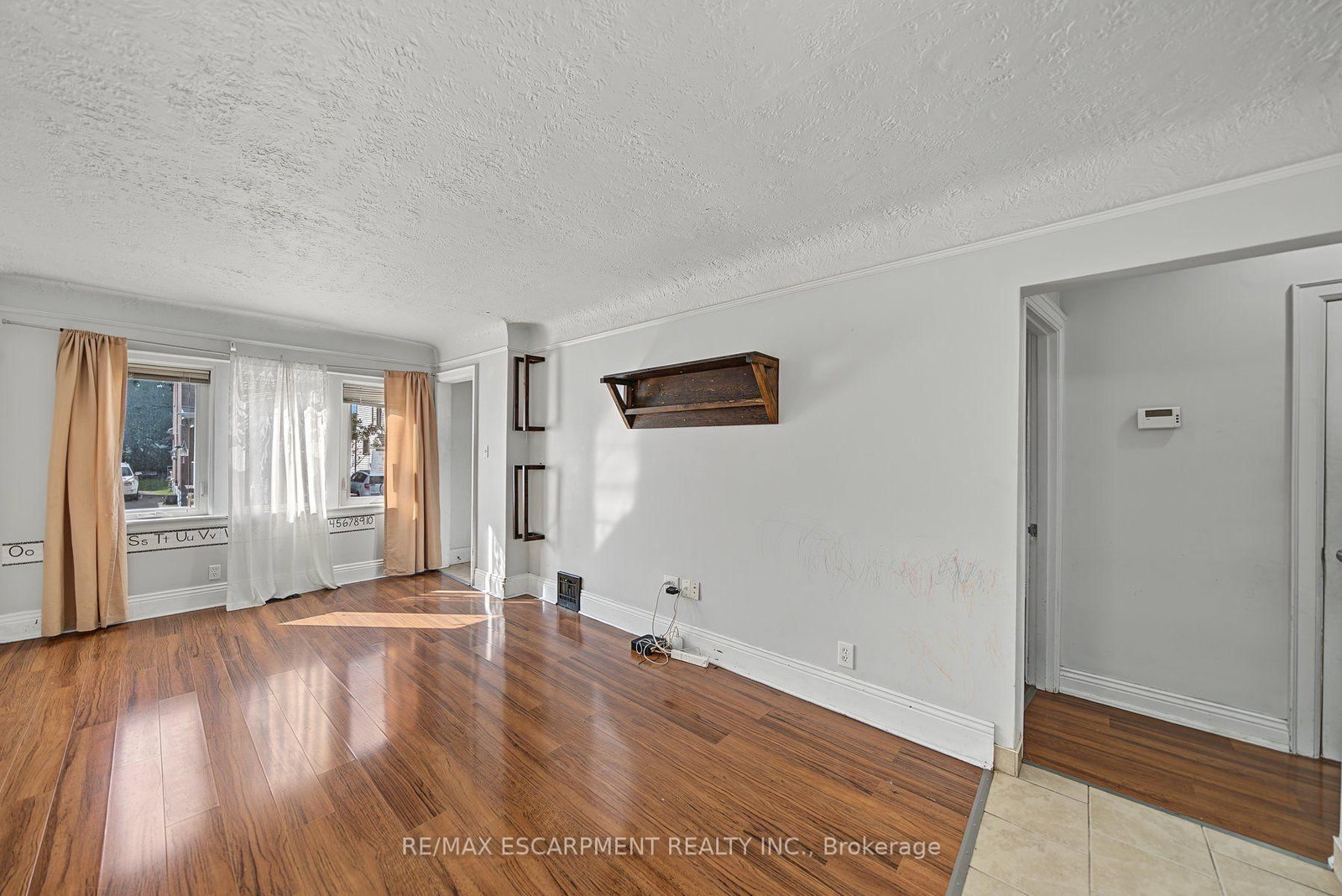 270 Weir Street N • Hamilton, ON photo 8
