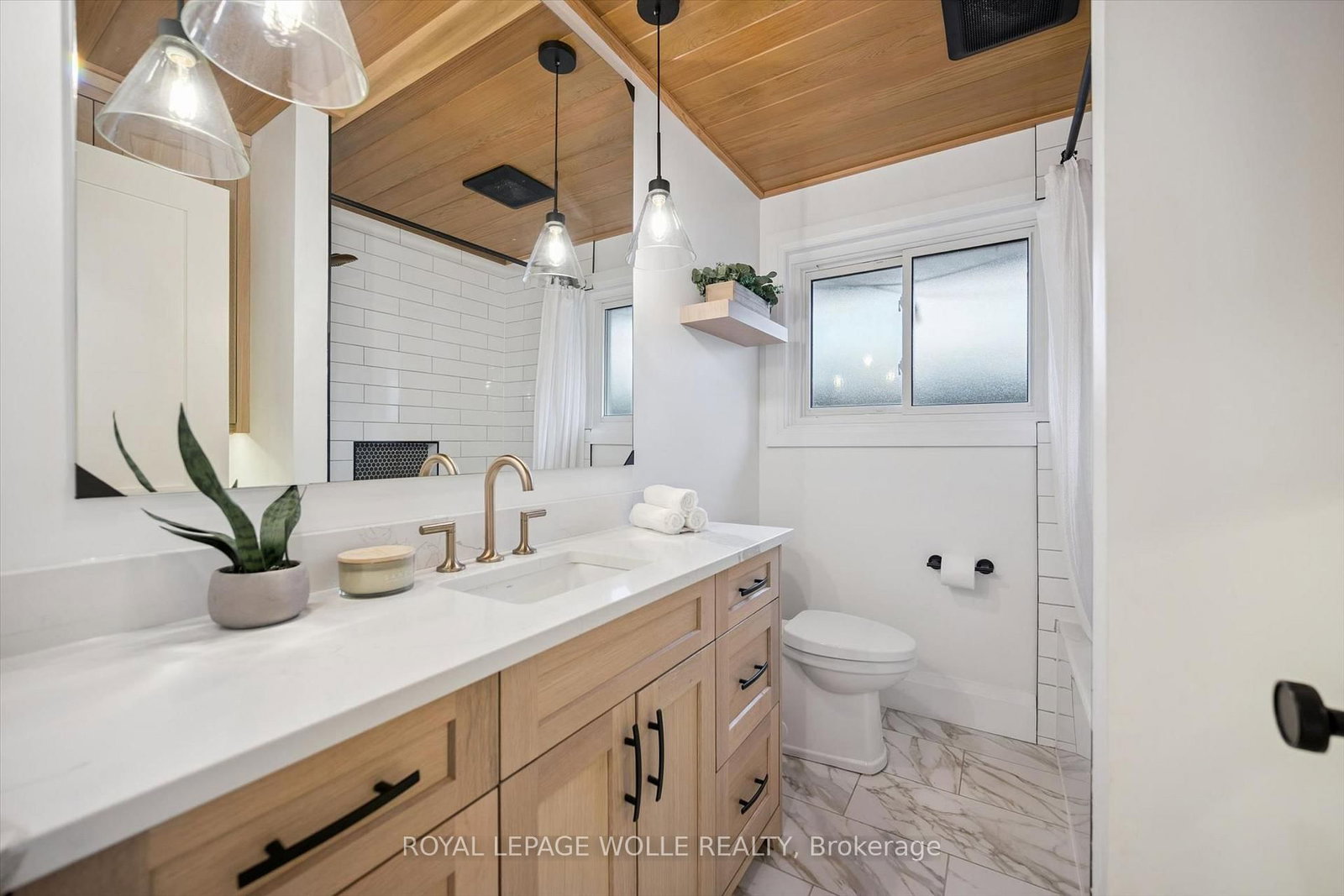 223 Carter Avenue • Waterloo, ON photo 16