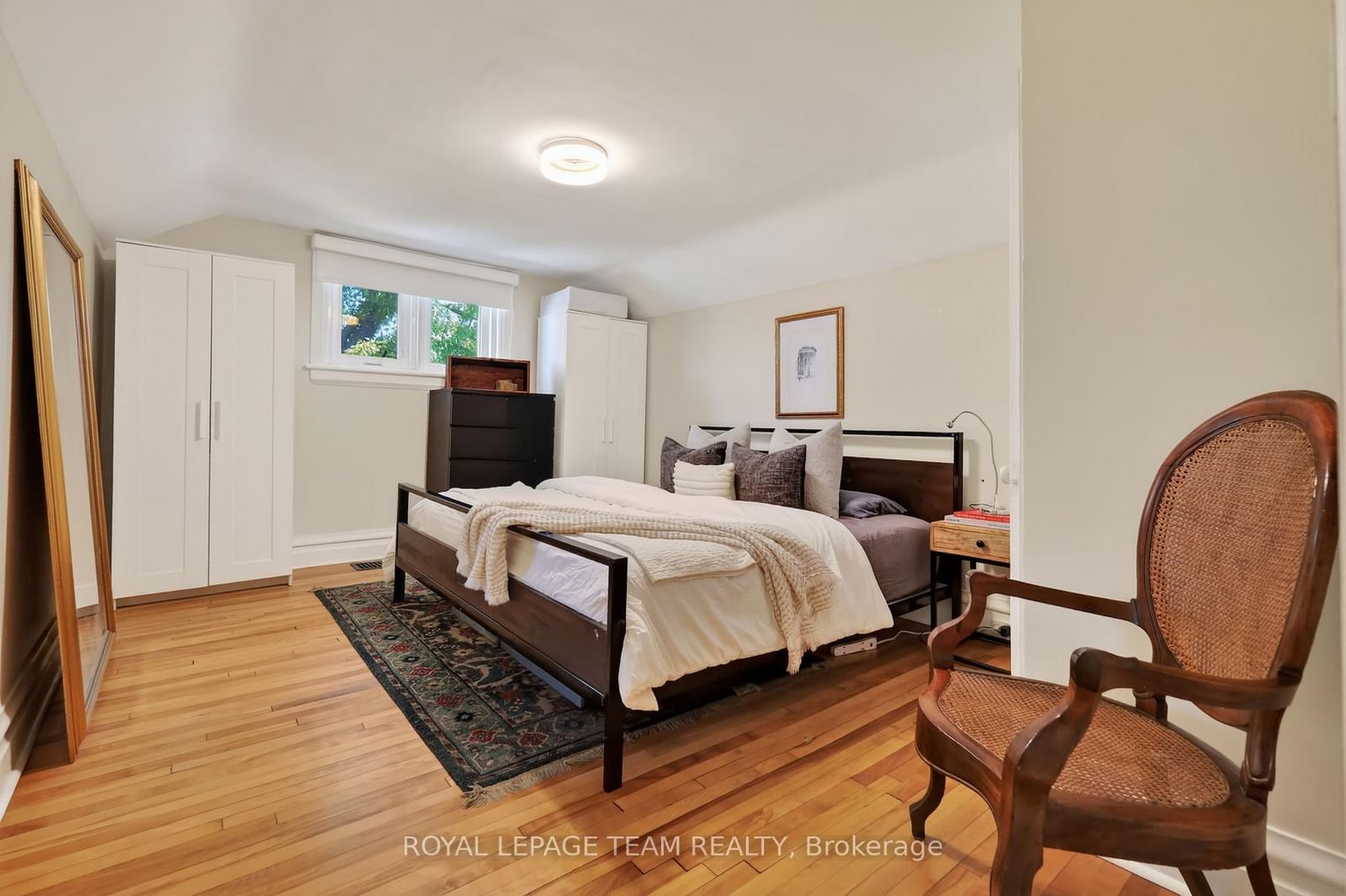 10 Clarendon Avenue • Ottawa, ON photo 25