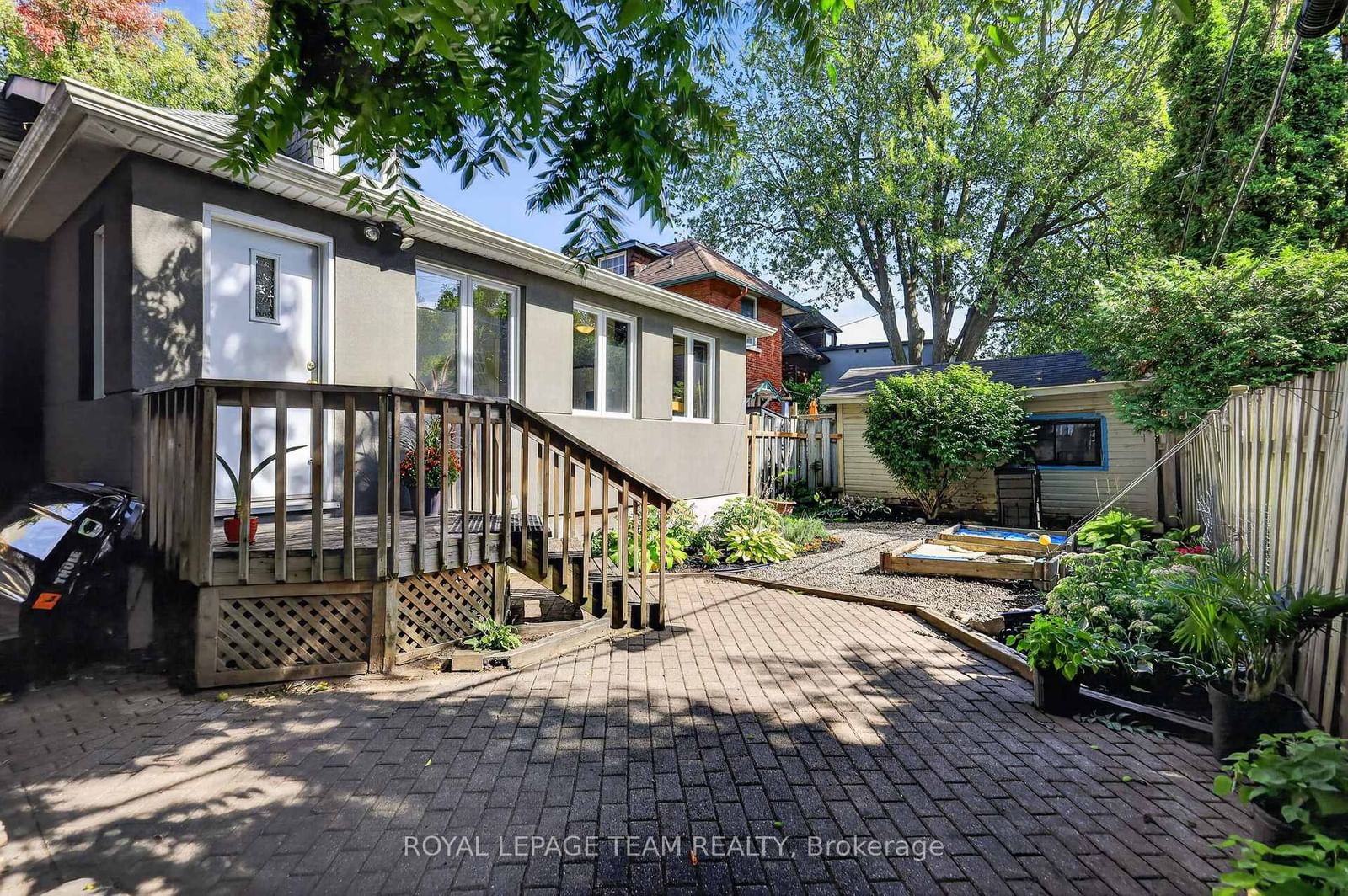10 Clarendon Avenue • Ottawa, ON photo 32