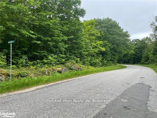 23 AHMIC LAKE Road