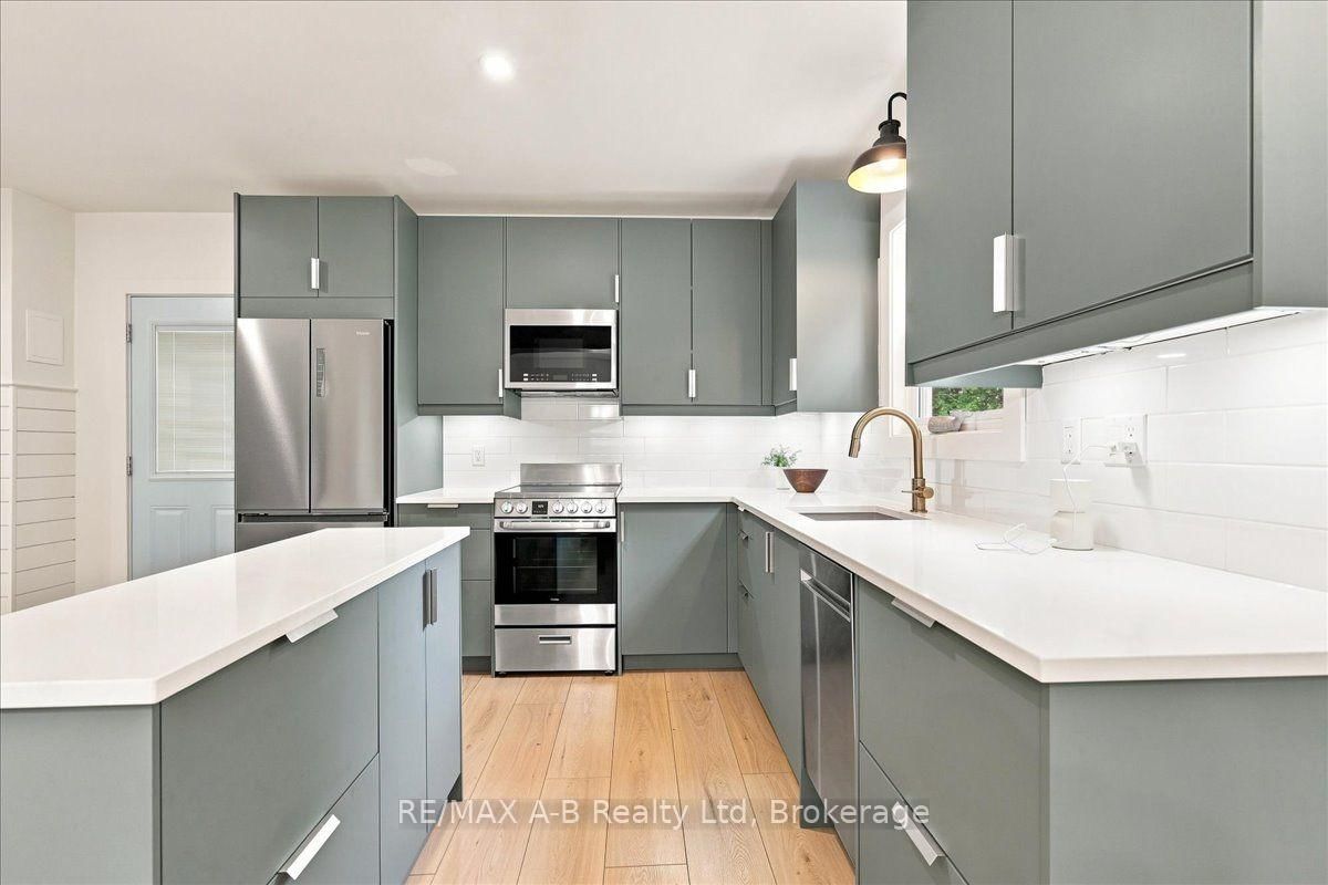 143 Britannia Street • Stratford, ON photo 11
