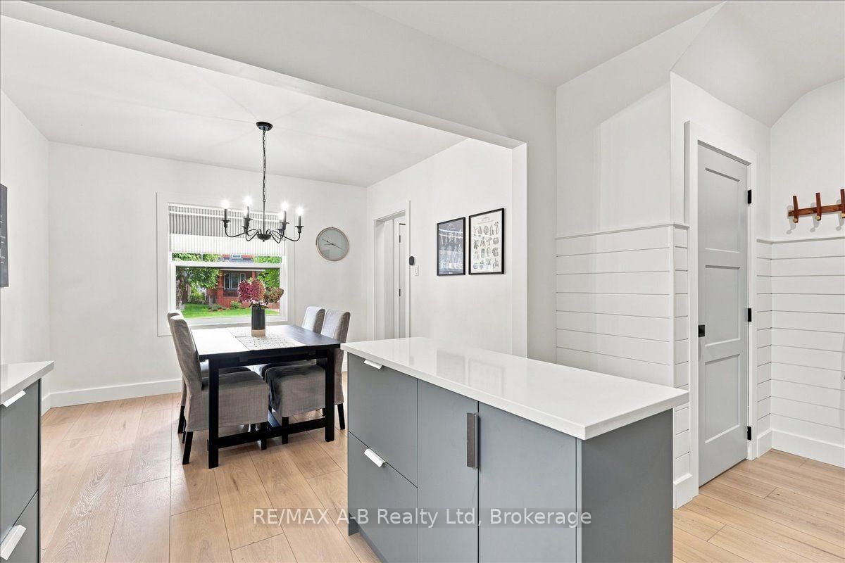 143 Britannia Street • Stratford, ON photo 12