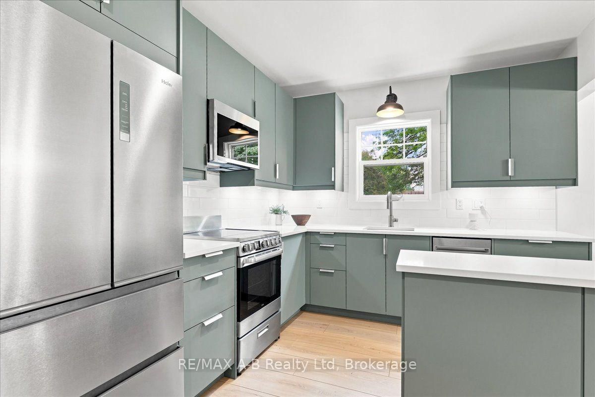 143 Britannia Street • Stratford, ON photo 14