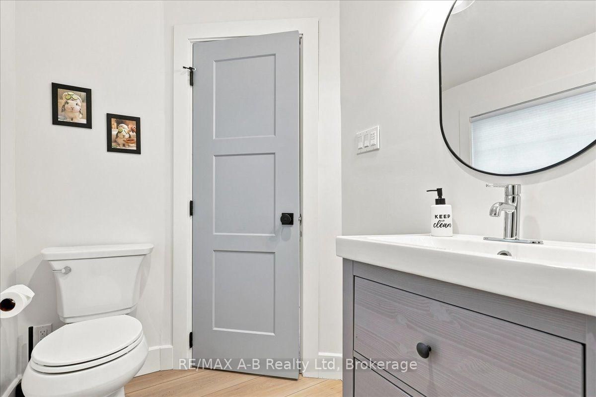 143 Britannia Street • Stratford, ON photo 24