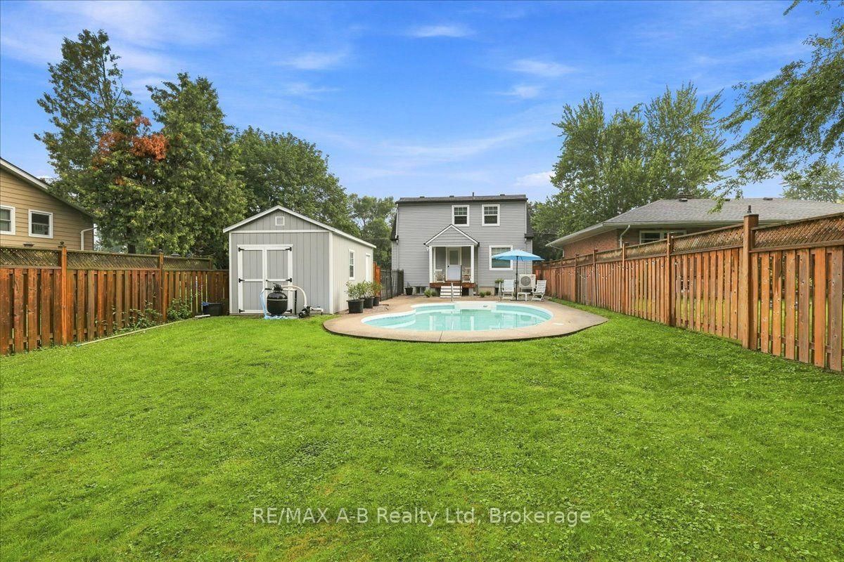 143 Britannia Street • Stratford, ON photo 36