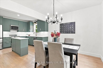 143 Britannia Street • Stratford, ON photo 9