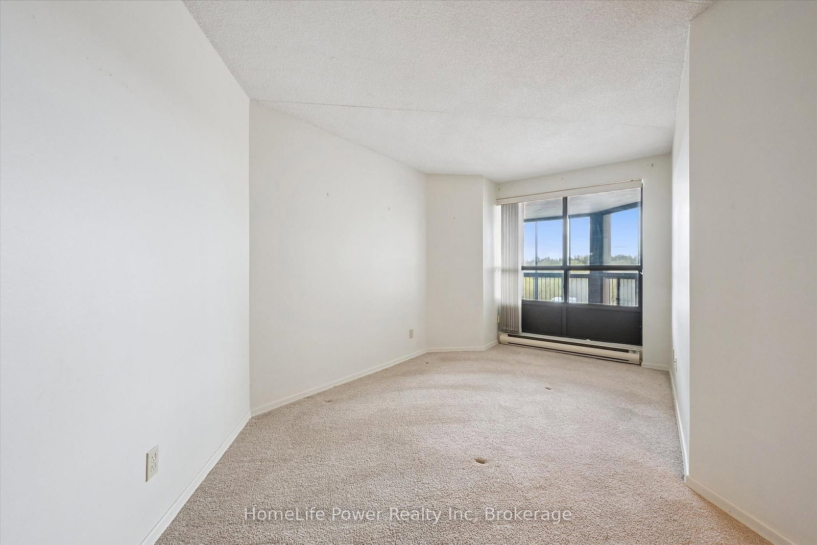 22 Marilyn Drive • #402 • Guelph, ON photo 18