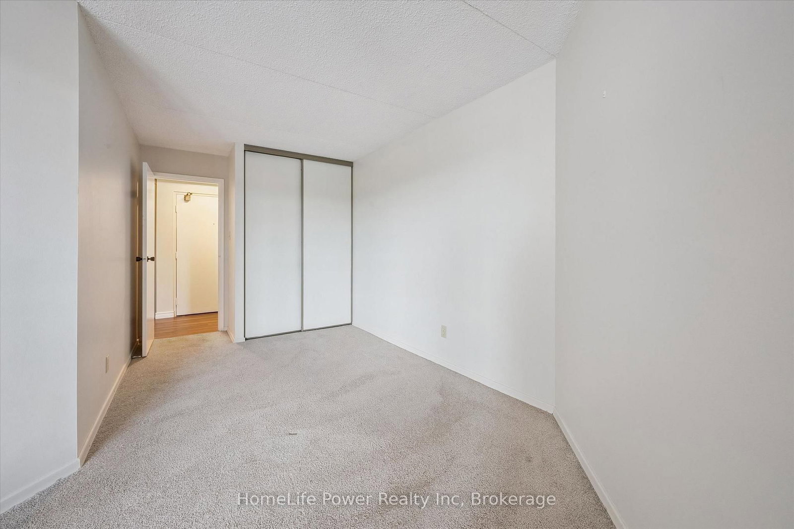 22 Marilyn Drive • #402 • Guelph, ON photo 20